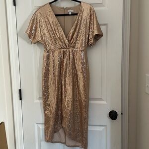 Express Sequin Dress in Rose Gold